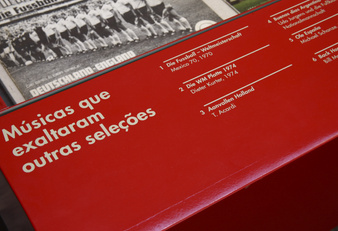 48-ps2site_musica_chuteiras_06